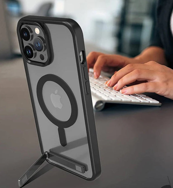 MagSafe Kickstand Case